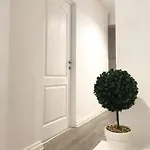 Joy Spacious Ultracentral Apartman *